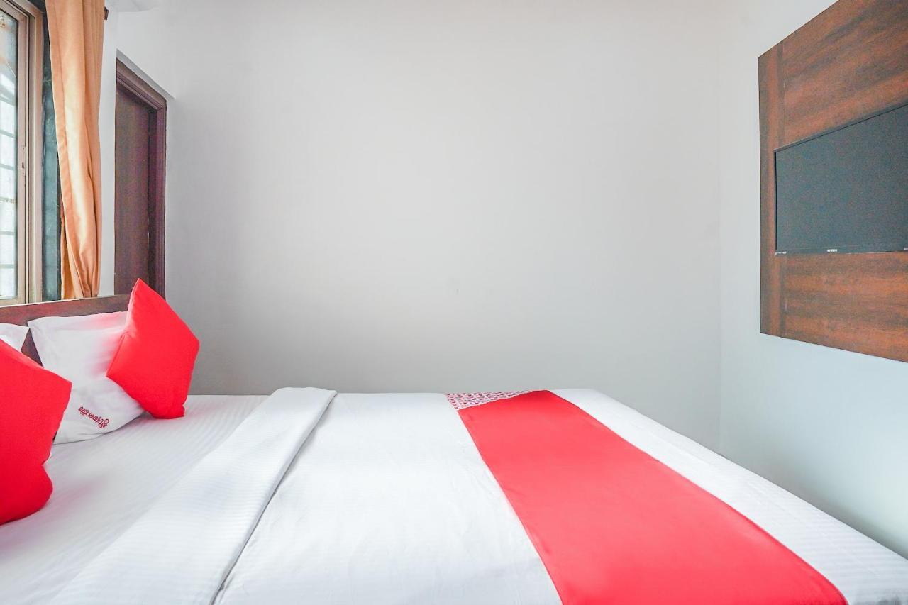 Oyo Flagship 70264 Hotel Vrindavan Mangvadi Екстериор снимка